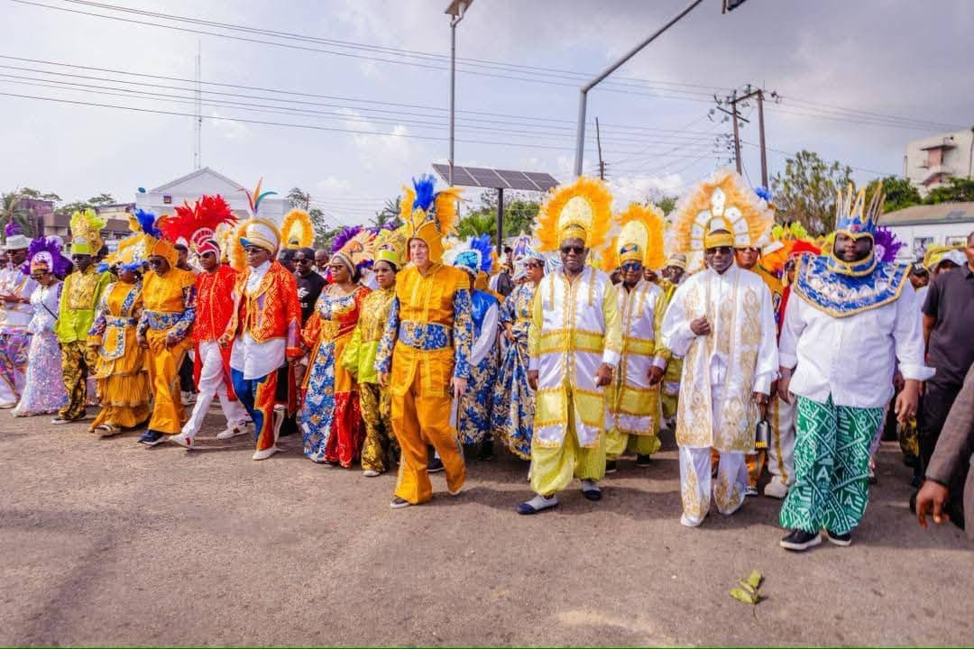 Thousands flock to southern Nigeria for Calabar Carnival
