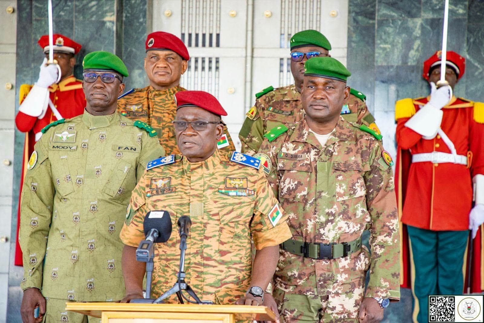 Burkinabe President Meets AES Defense Ministers to Strengthen Joint Force