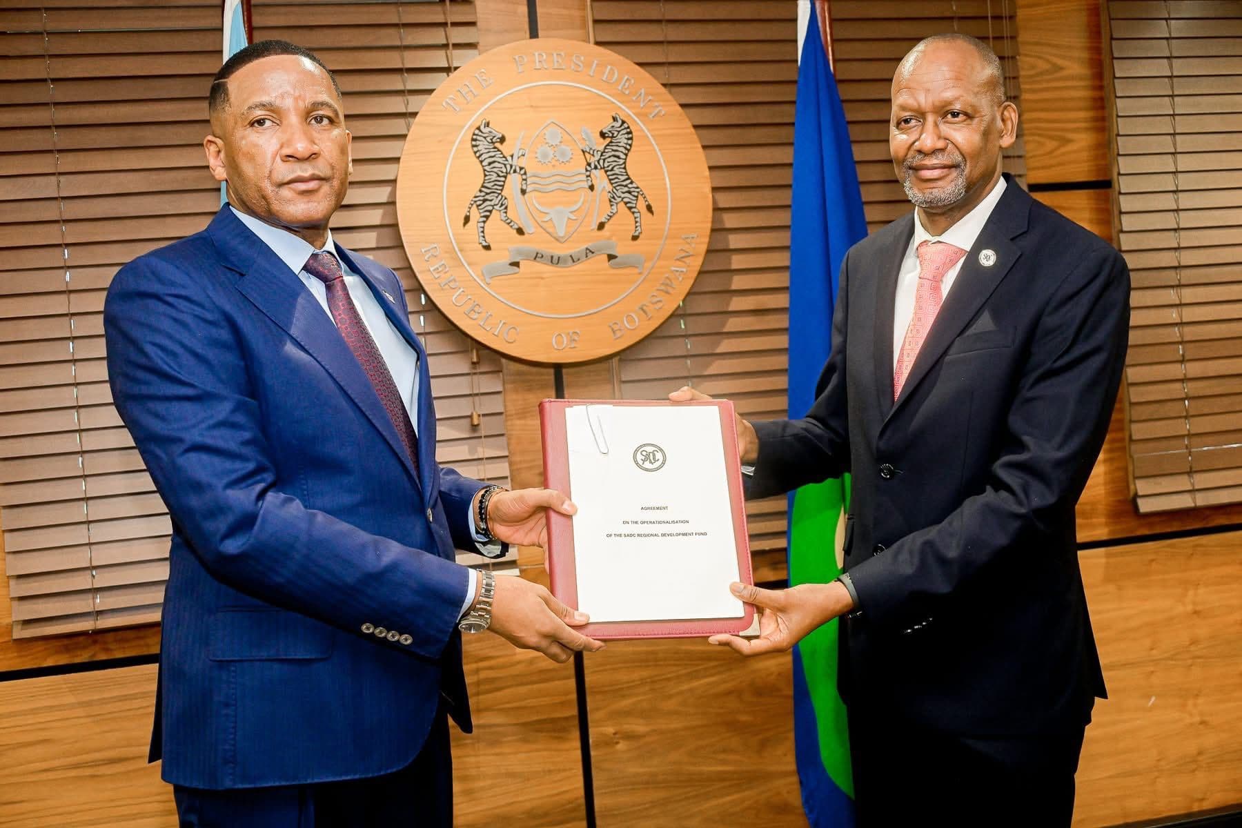 Botswana Signs SADC Regional Fund, Finance Protocol Agreements